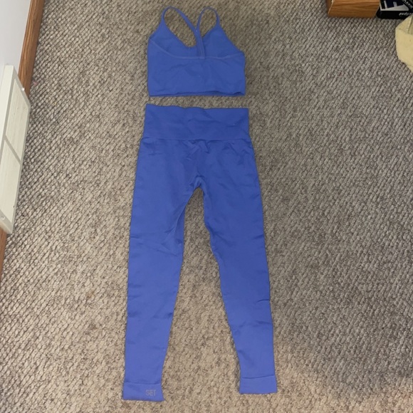 SET ACTIVE SET in snow cone!💙 Size small for both top and leggings! - Picture 3 of 5